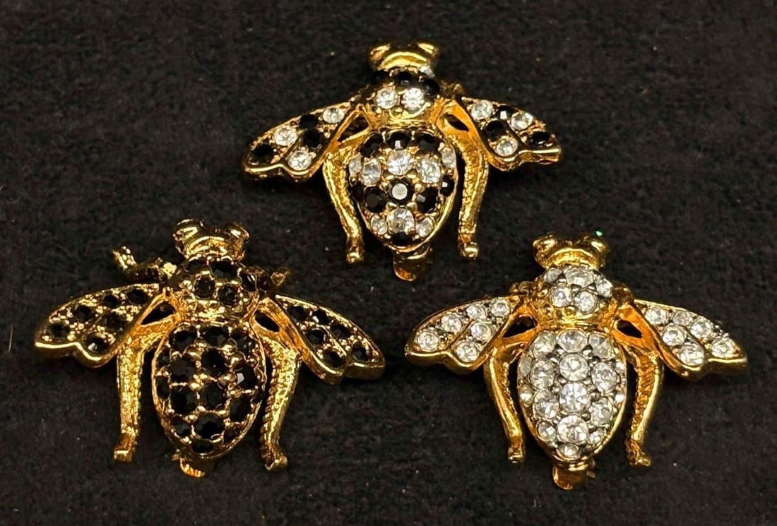 3pc Joan Rivers Bee Brooch Group Black and Clear White (1 of 2)
