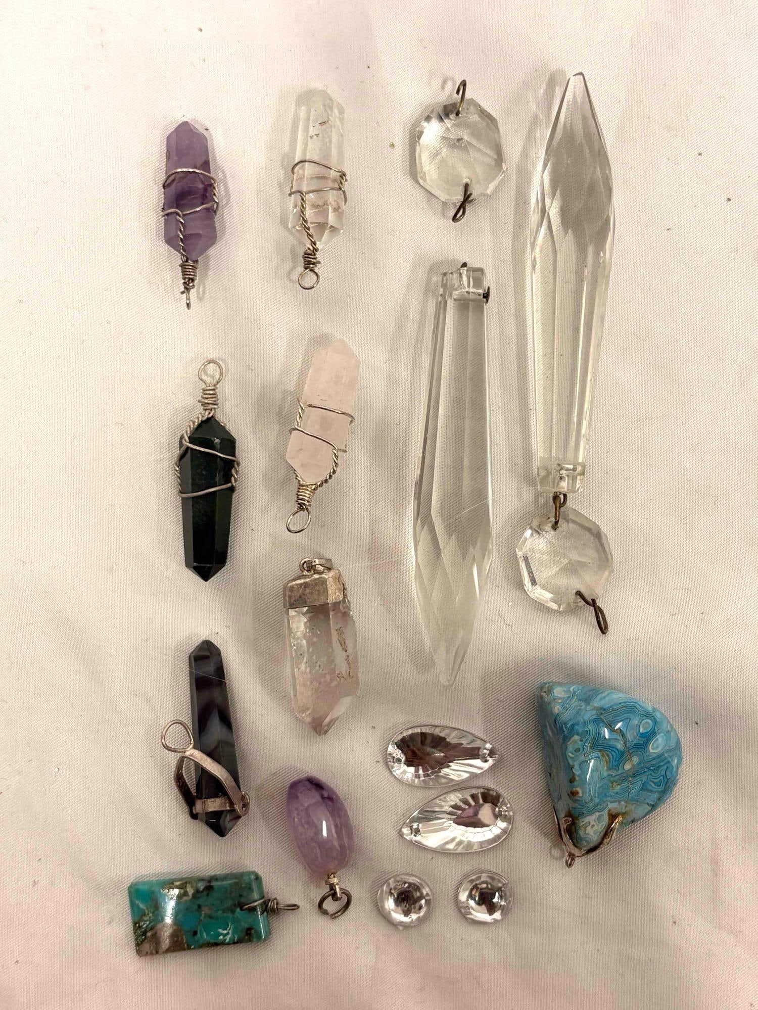 3.7 Ounces of Stone or Crystal Charms, Beads, Broken Costume Jewelry and More (1 of 4)