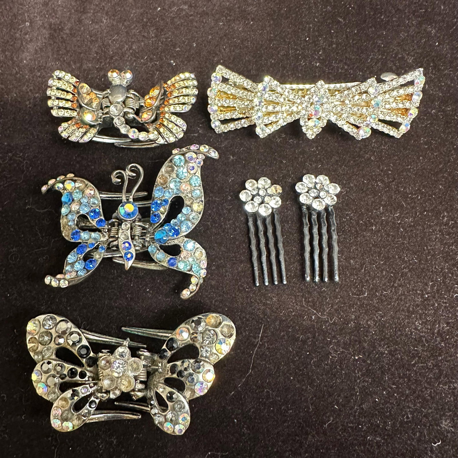 Vintage Rhinestone Butterfly Bow Hair Clips with Crystal Hair Pins 6 Pieces: Some hair clips are missing rhinestone accents. These items are in pre-owned, previously displayed condition with light wear and surface scratches. Please reference all photos for full details. Hair C
