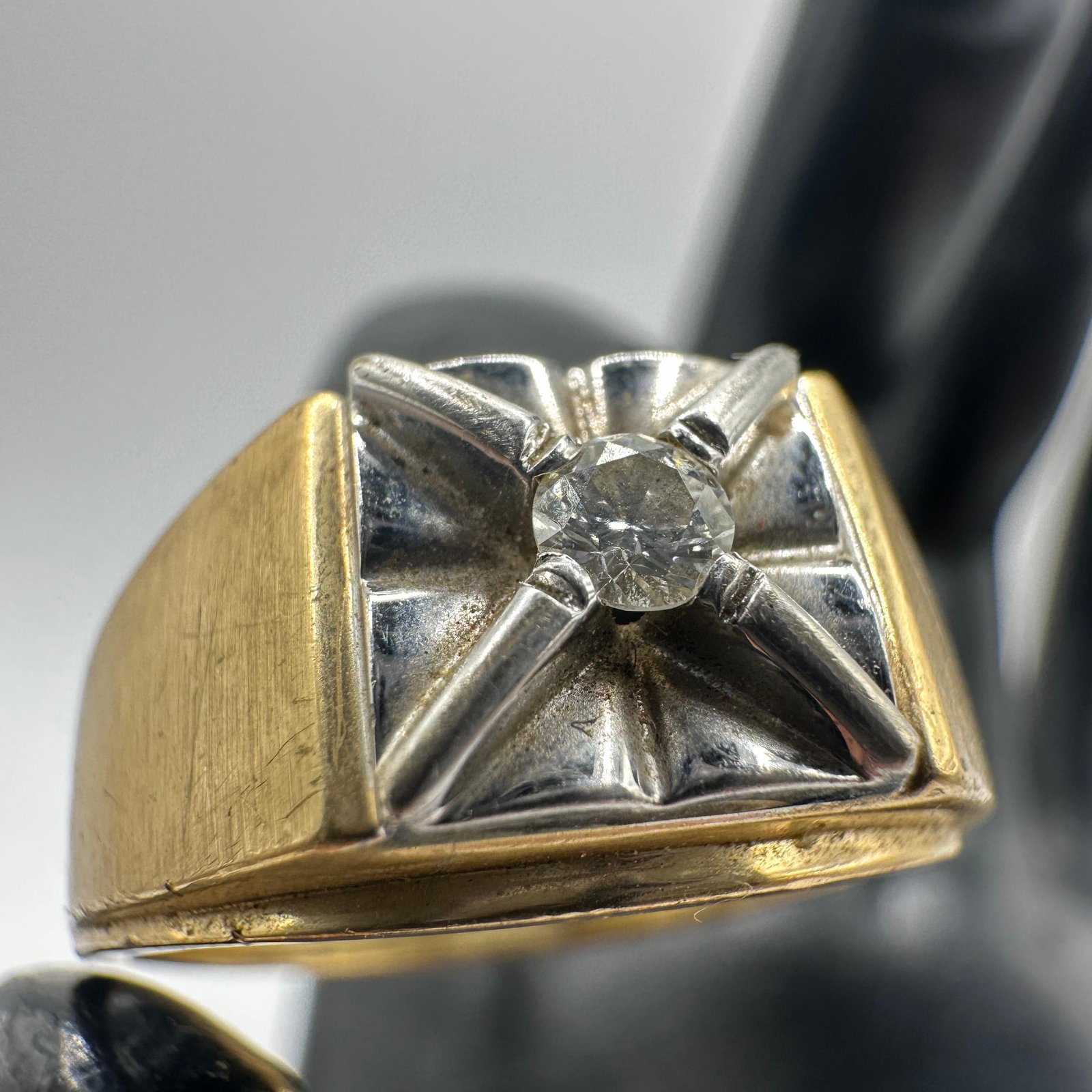 14K Yellow White Gold Men Diamond Ring Square Illusion Box: This item is in good pre-owned, previously used/displayed condition with noticeable light wear and surface scratches. Please reference all photos for full details. This piece of jewelry has been teste