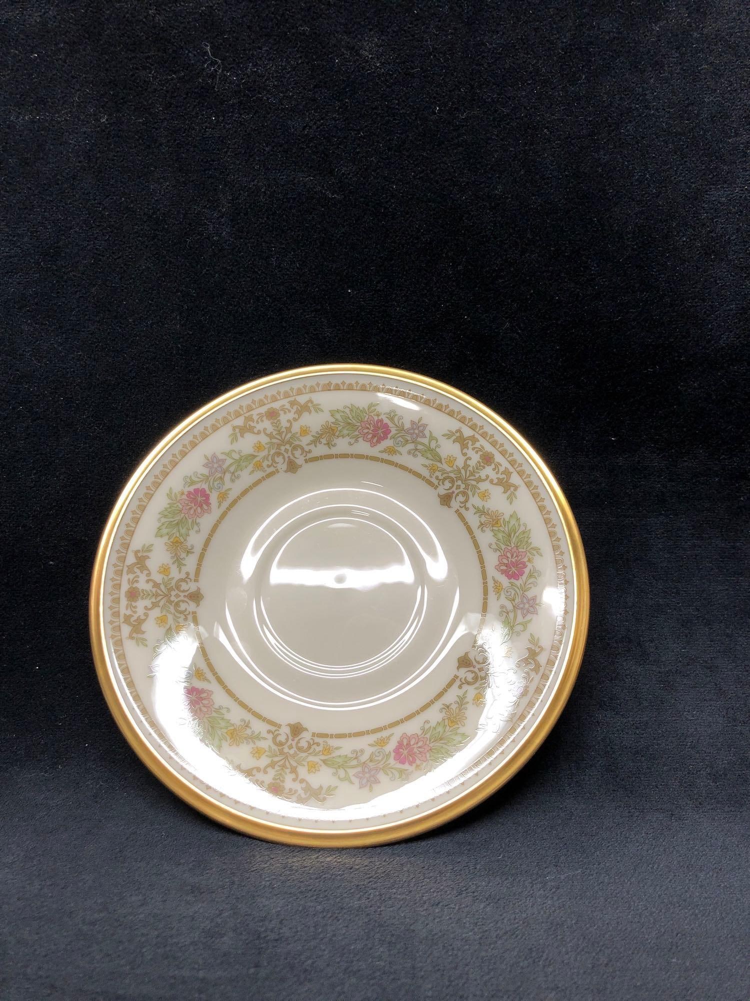 Lenox "Castle Garden" Gold Trim Saucer (1 pc): This lot contains a Lenox "Castle Garden" Gold Trim Saucer. Made in USA. It is approx 6" x 6" x 3-4" and weighs about 0.3lbs. Overall the China is in great used condition - lightly