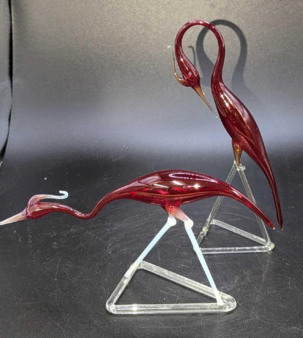 Pair Of Bimini Style Hand Blown Glass Red Egrets B: Pair Of Bimini Style Hand Blown Glass Red Egrets B. This lot includes: (1) Cleaning Feather Egret. This is approx 2 1/4" x 1 1/4' x5 1/4". (1) Looking Forward Egret. This is approx 6