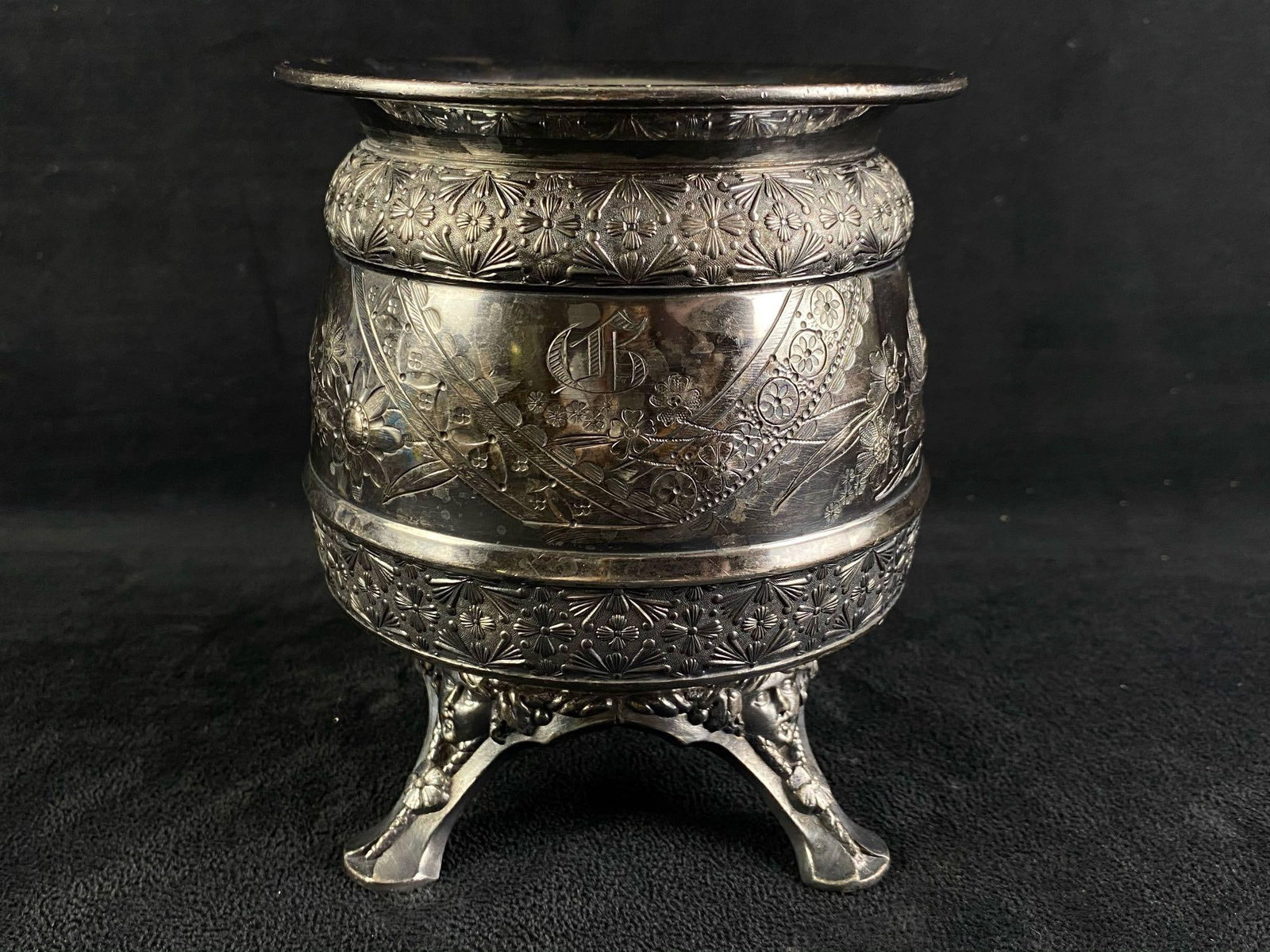 Antique Meriden Britannia 1924 Quadruple Silver Etched Vessel