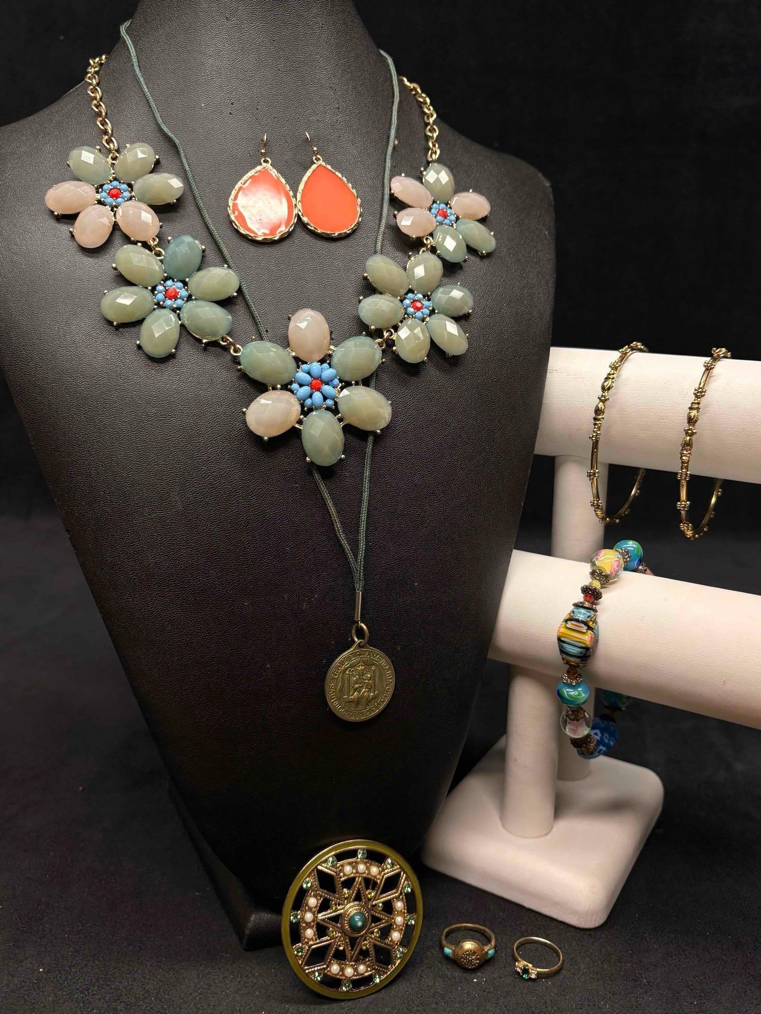 9pc Floral Pastel Mixed Costume Jewelry Lot (1 of 17)