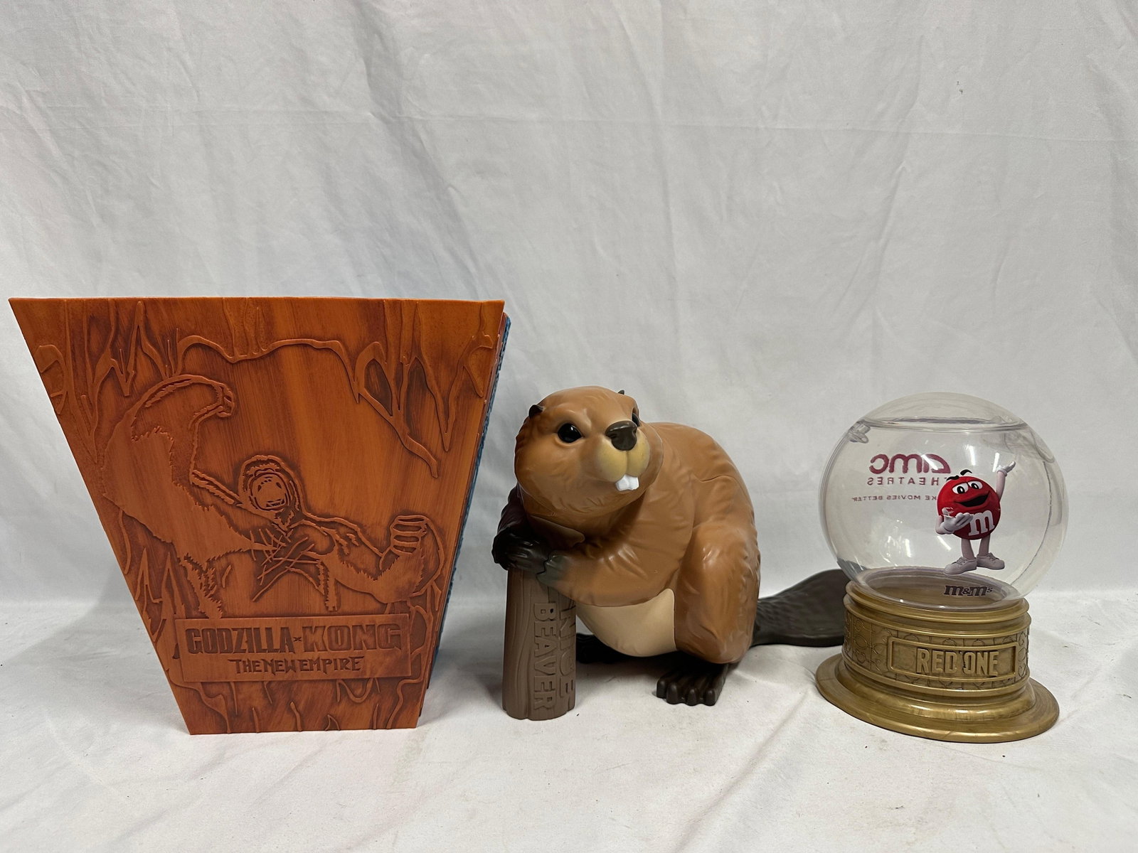 AMC Theater Popcorn Containers Beaver Snowglobe Style Dispenser Lot (1 of 5)