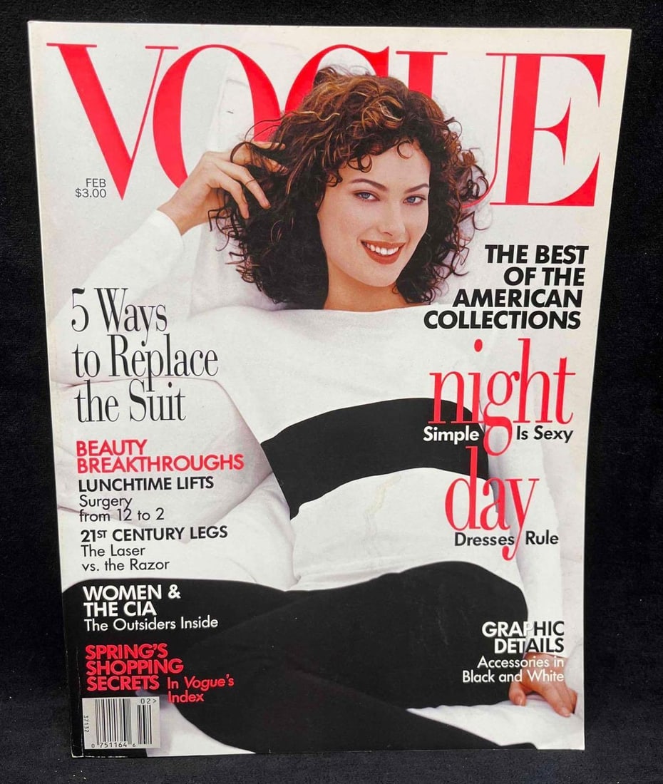 Vintage Vogue February 1996 Shalom Harlow: This lot contains a Vintage Vogue February 1996 Shalom Harlow. It is approx 10 3/4" x 8 1/4" and it weighs about 1.2lbs. Overall the vintage magazine is in good used condition with some minor