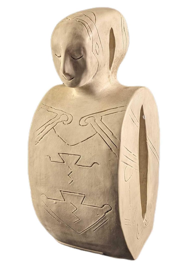 Medium Sarah O'Neill Ceramic Two Faced Statue: Medium Sarah O'Neill Ceramic Two-Faced Statue. Was produced by Sarah & Collections 85 Inc. Is approx 5 1/2" x 7 1/2" x 14" and it weighs 8.63lb. The statue is in a good, used condition with some marki