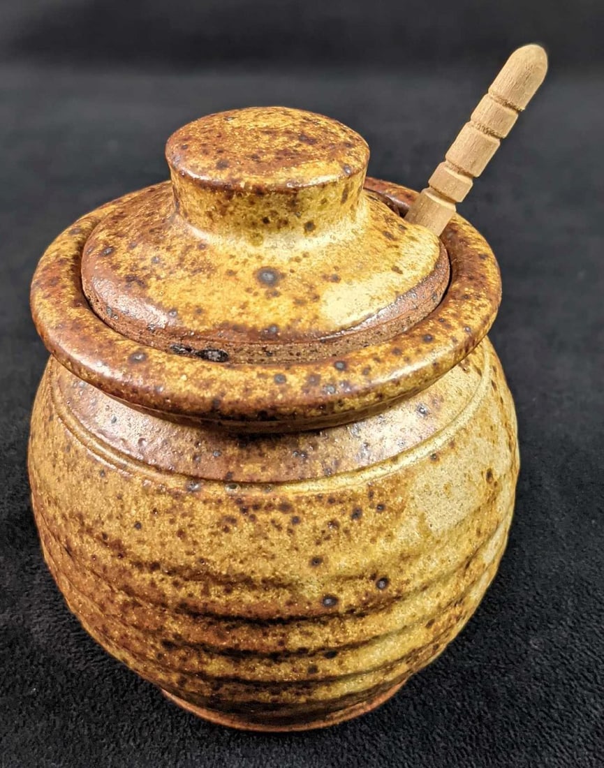 Vintage Colorado Hand Thrown Ceramic Honey Pot With Honey Stick (1 of 7)