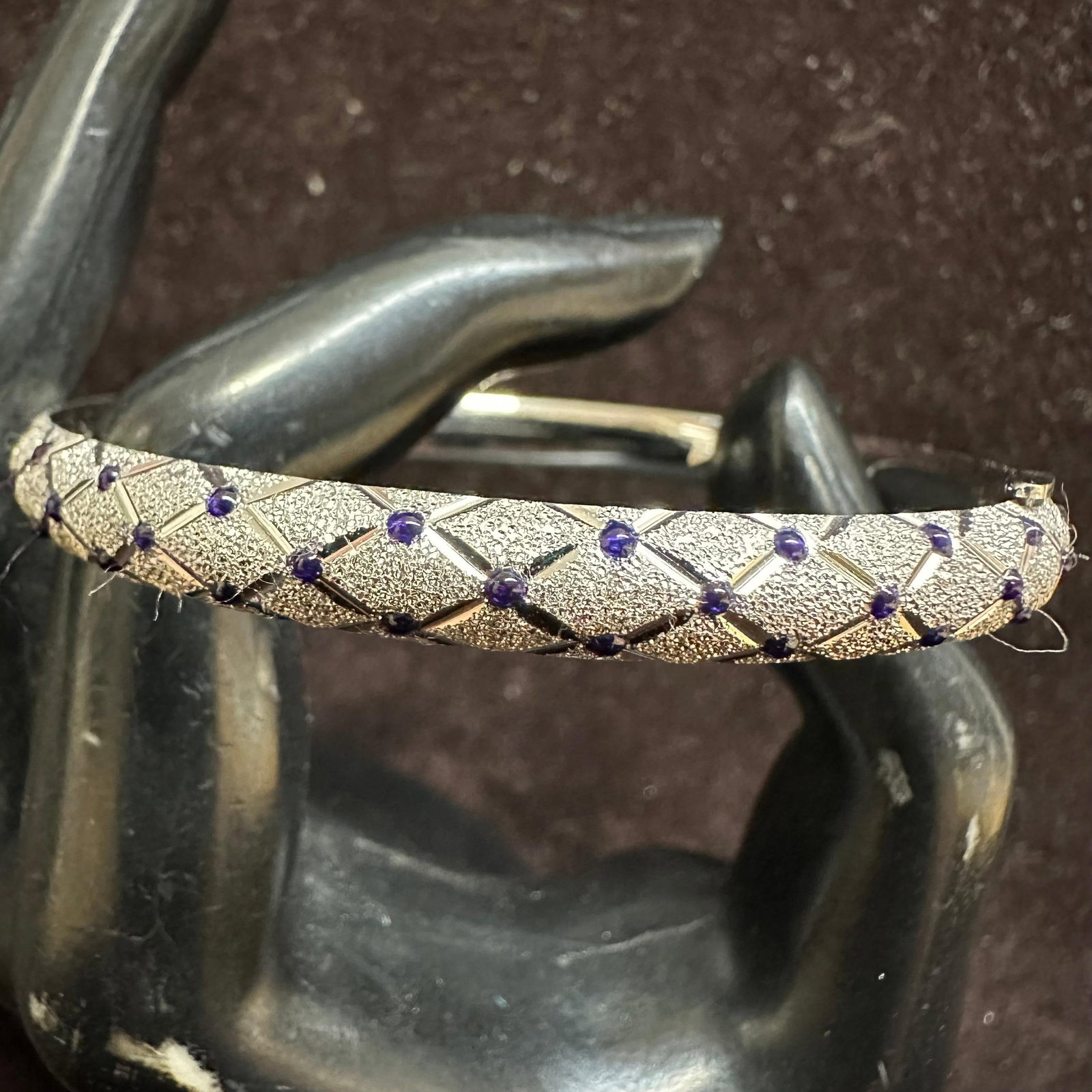 Blue Enamel Polka Dot Textured 14K White Gold Bracelet Bangle N73: This item is in good pre-owned, previously used/displayed condition with noticeable light wear and surface scratches. Please reference all photos for full details. This piece of jewelry has been teste