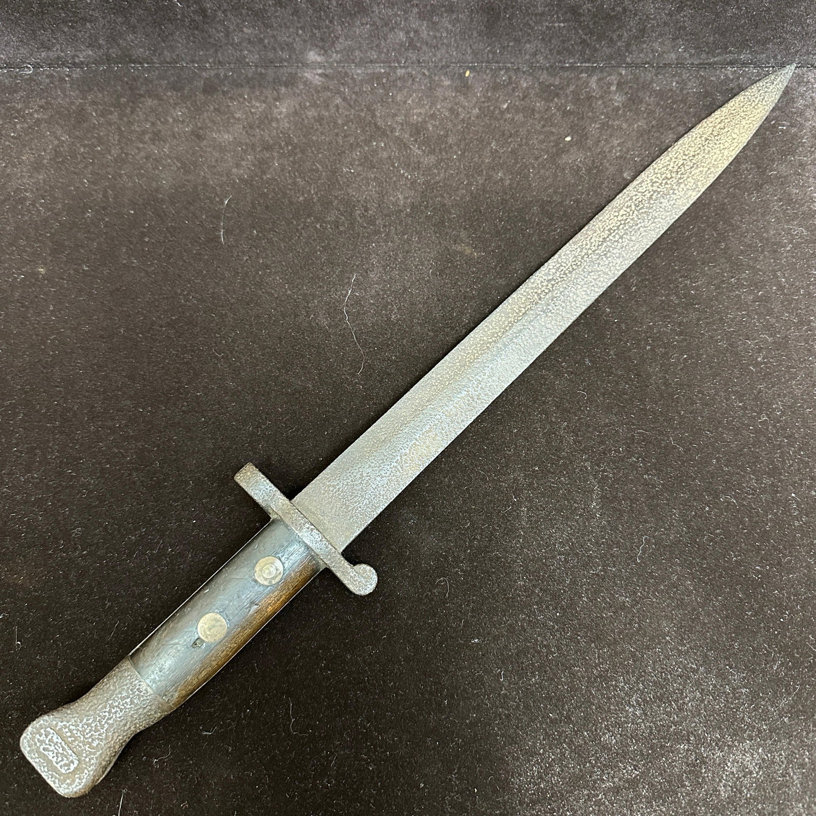 European Socket Bayonet with Triangular Blade Unmarked (1 of 5)