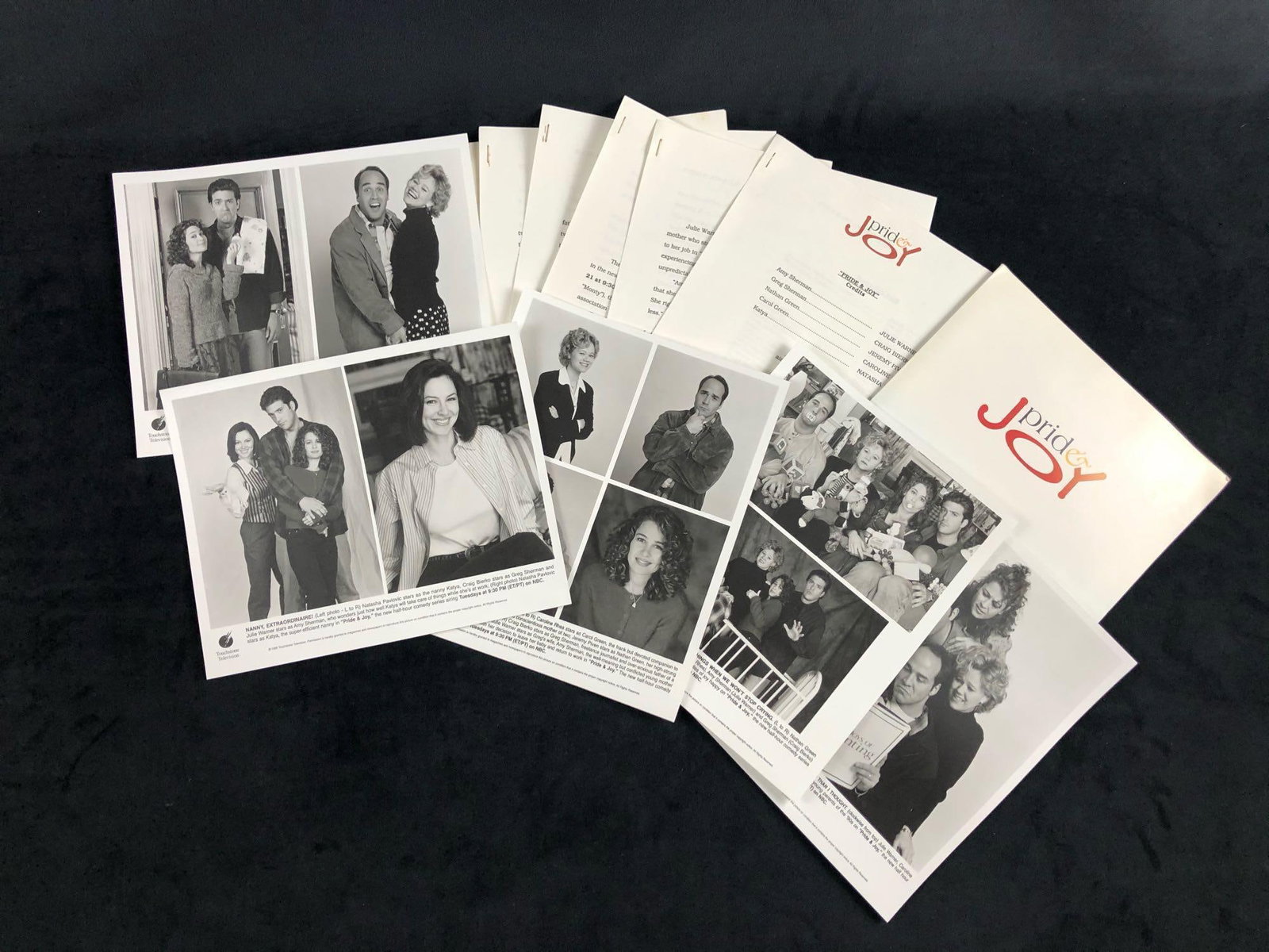Pride And Joy Original Press Kit Promotion Photo Stills Caroline Rhea Jeremy Piven Touchstone: Pride And Joy Original Press Kit Promotion Photo Stills Julie Warner Jeremy Piven Touchstone 1995 B This original Hollywood memorabilia is great for anyone who loves entertainment. This would be an am