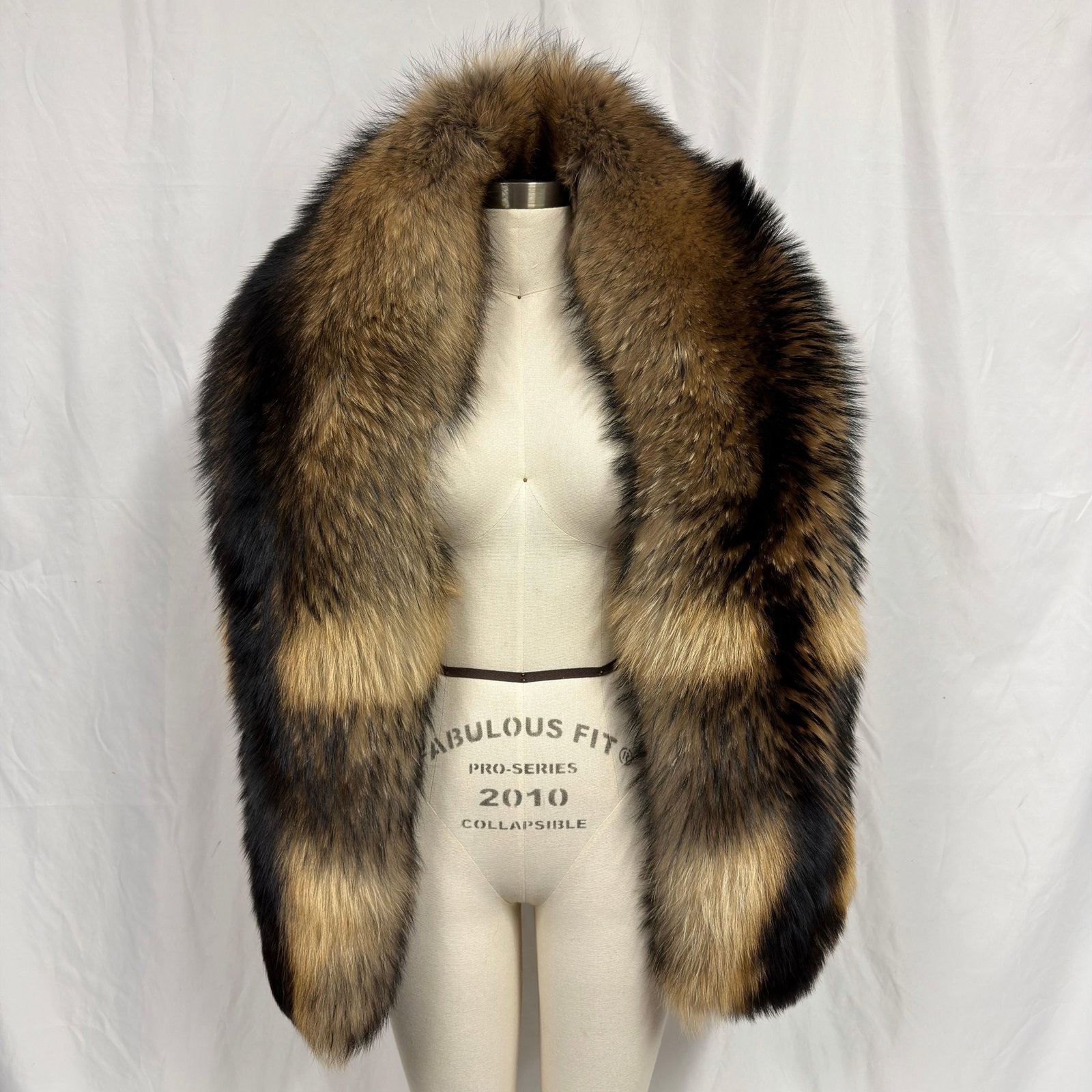 Full Length Natural Fur Stole Wrap with Brown and Black Tones Tanuki: Believed to be a Tanuki (Japanese raccoon dog) natural fur coat, Vintage full-length natural fur stole featuring a luxurious blend of rich brown, tan, cream, and black tones. This elegant wr