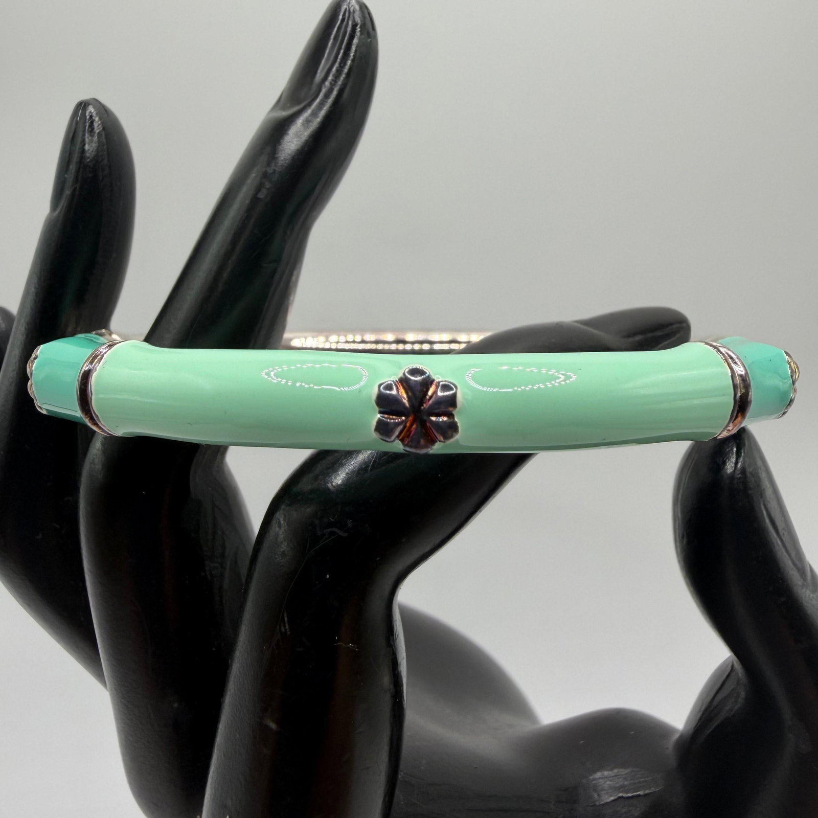 Mint Enamel Floral Motif Milor Italy 925 Silver Bangle Hinged Bracelet: This item is in pre-owned, previously used/displayed condition with noticeable light wear and surface scratches. Please reference all photos for full details. This piece of jewelry has been carefully 