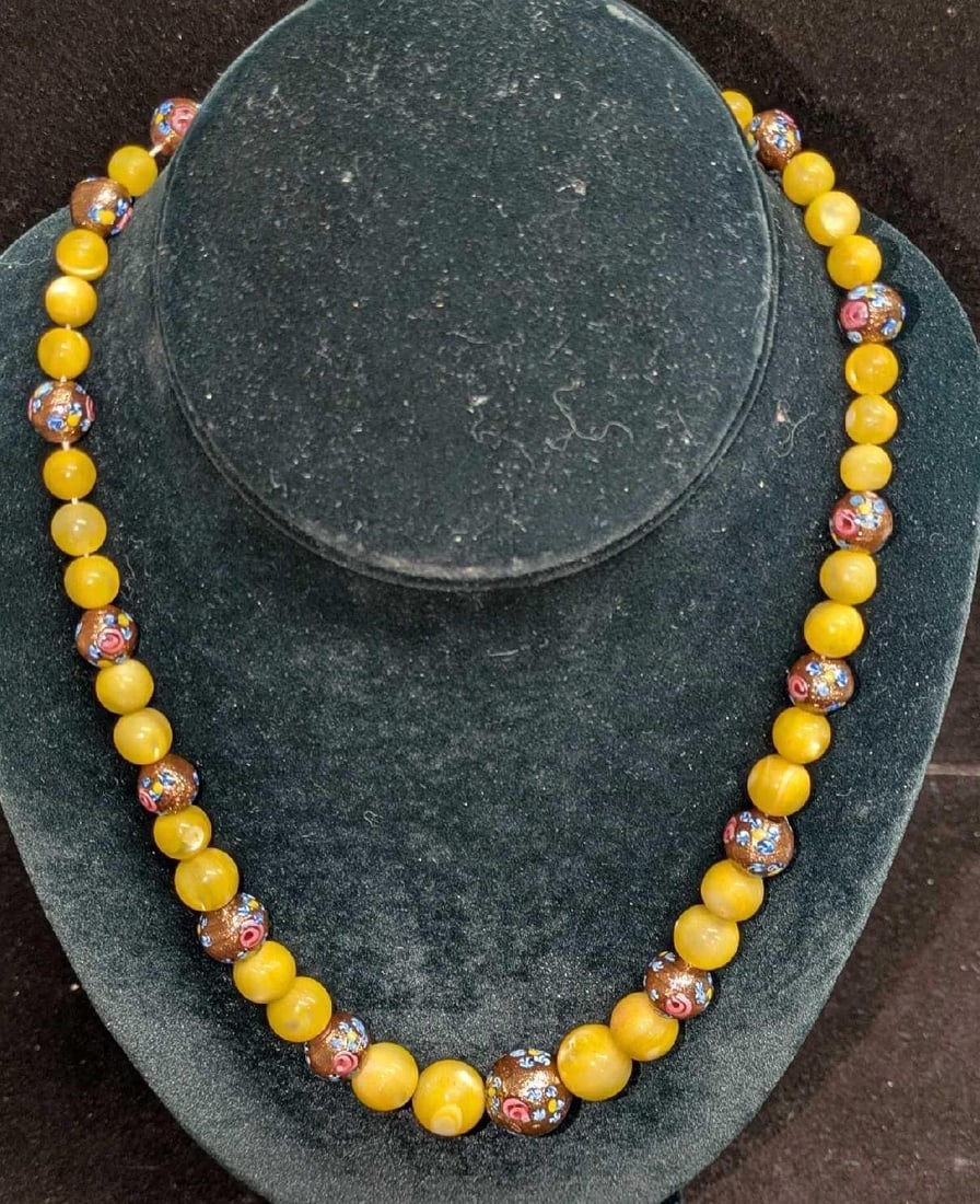 Vintage Italian Murano Art Glass Bead Necklace NN: Vintage Italian Murano Art Glass Bead Necklace NN. Glass beads with hand painted designs. Is approx 18" and it weighs 0.12lb. The necklace is a little loose and you can see the string.