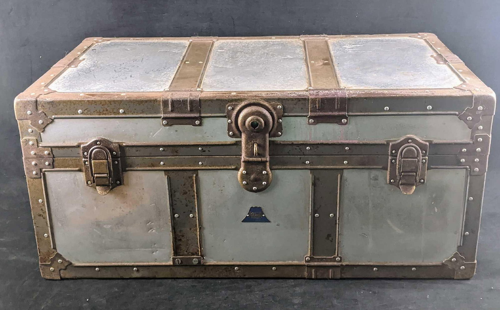 Vintage Military KOWA Aluminum Locker Trunk: Vintage Military KOWA Aluminum Locker Trunk. Sturdy old chest is approx 30" x 17" x 13". The chest is in good, vintage condition with some rust, scratches, wearing and some writing on the top. 