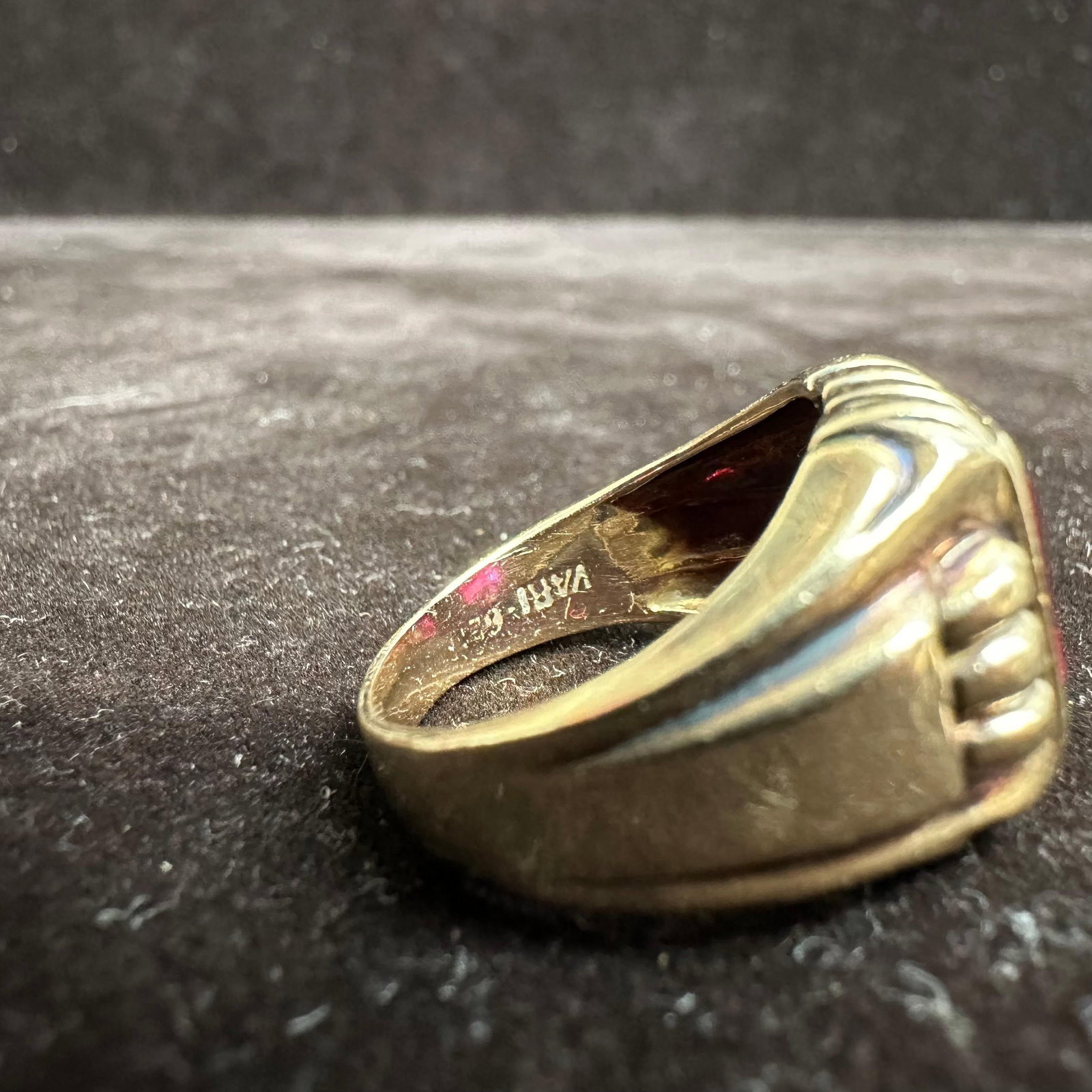 Unmarked 10k Gold Lab Grown Ruby Ring Size 8 - 6