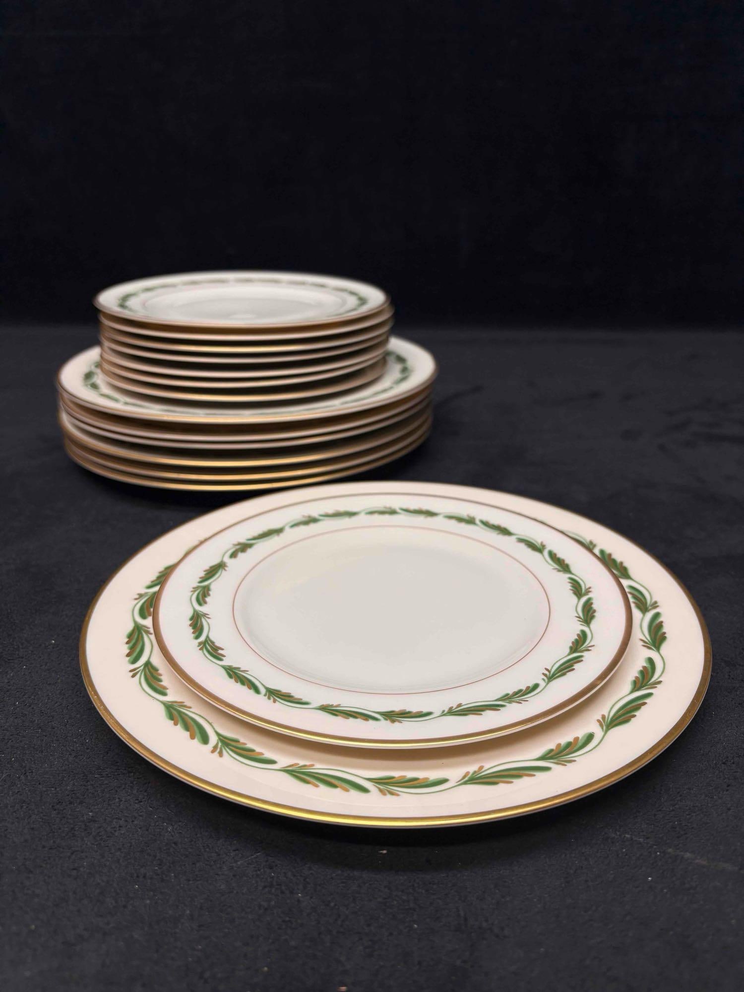 15pc Vintage Franciscan Arcadia Green Plumes Salad Bread and Butter Plates: Adorned with green plumes and gold accents, this china tea set is a part of the now discontinued Arcadia Green line by Franciscan. Producing during the early 1940s to early 1960s, this lot is in good 