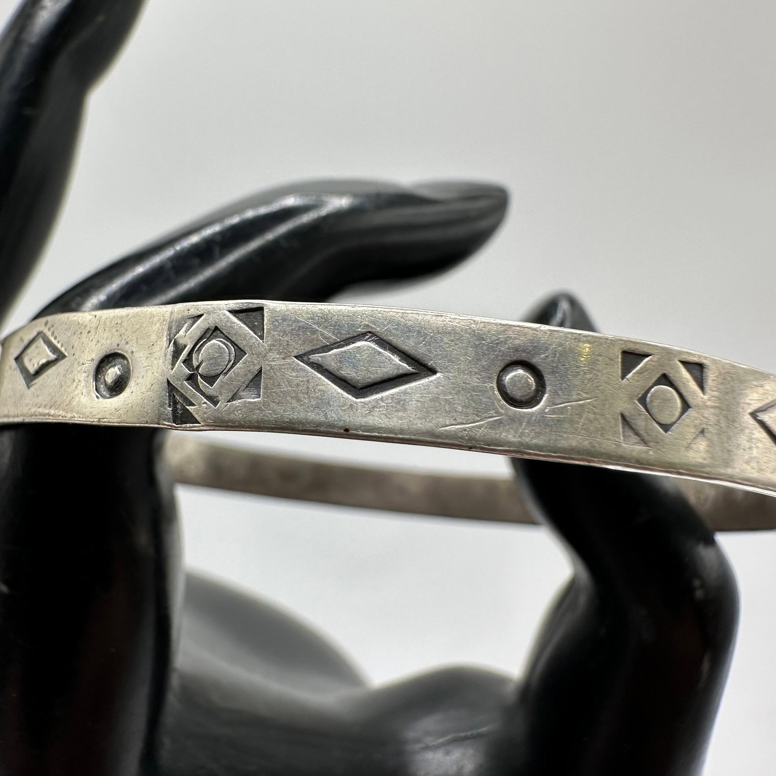 Geometric Tribal Patterns Silver Bangle Bracelet M71 - 2