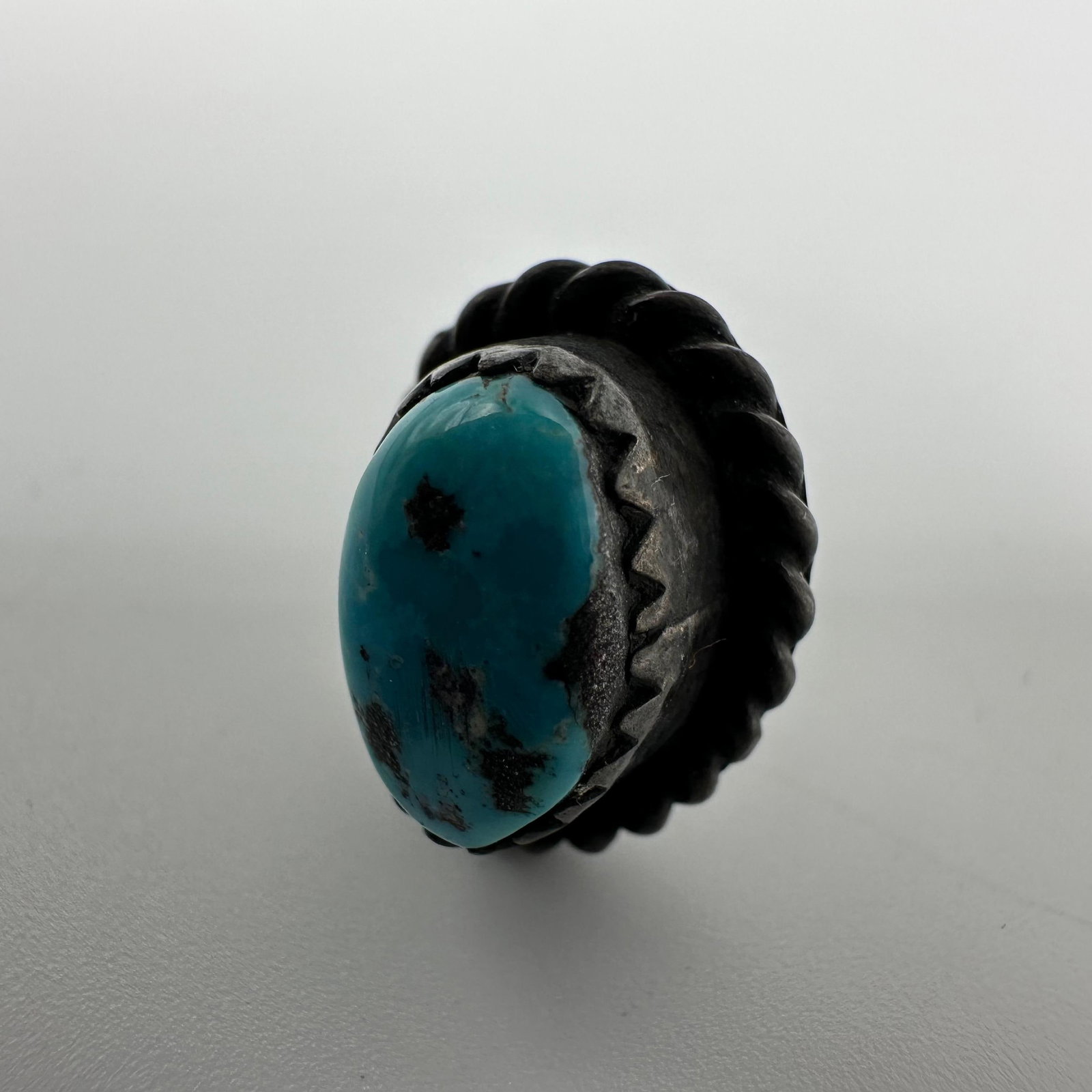 Turquoise Nugget Blue Stone Rope Bezel Earrings Silver: This item is in good pre-owned, previously used/displayed condition with noticeable light wear and surface scratches. Please reference all photos for full details. This piece of jewelry has been teste