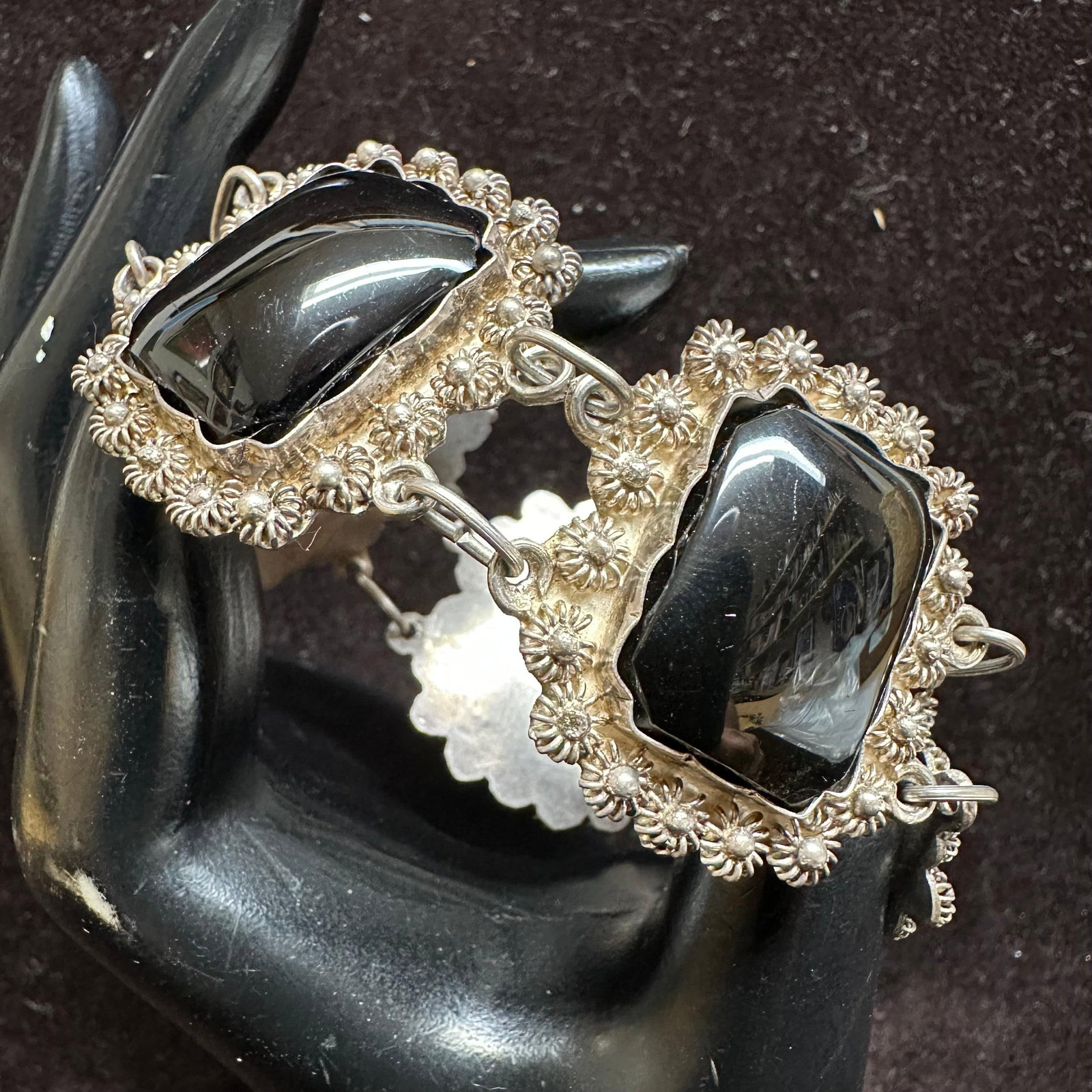 Mexico Silver Black Onyx Floral Motif Bracelet Safety Chain K75: This item is in good pre-owned, previously used/displayed condition with noticeable light wear and surface scratches. Please reference all photos for full details. This piece of jewelry has been teste