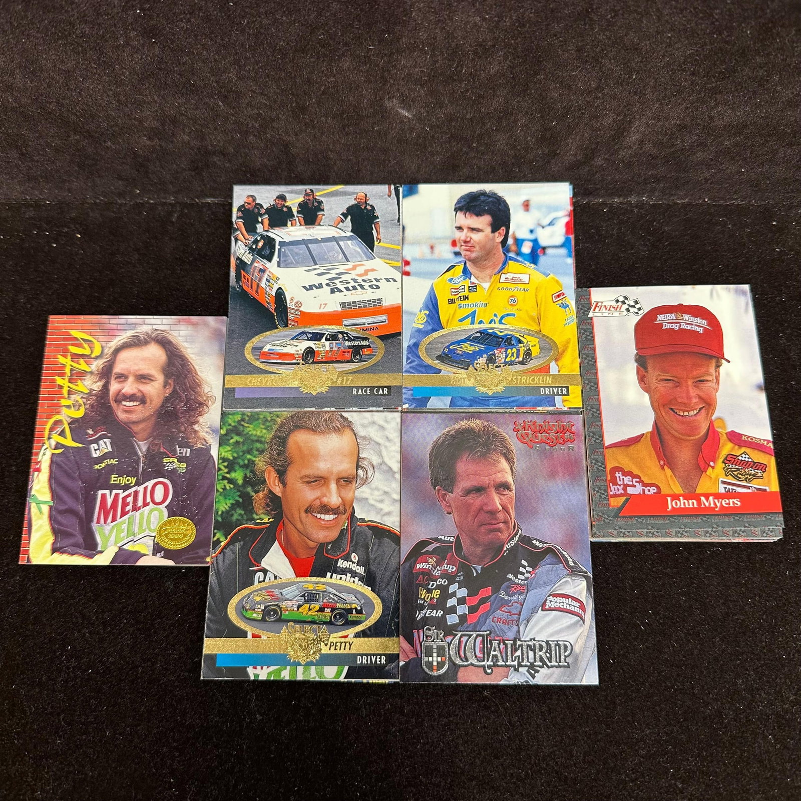 120 Pc NASCAR Racing Trading Card Lot Kyle Petty Waltrip Stricklin Burton: A lot of approx. 120 NASCAR trading cards featuring drivers, including Kyle Petty, Darrell Waltrip, Hut Stricklin, Jeff Burton, and others: mixed sets, loose cards, varying condition. The lot