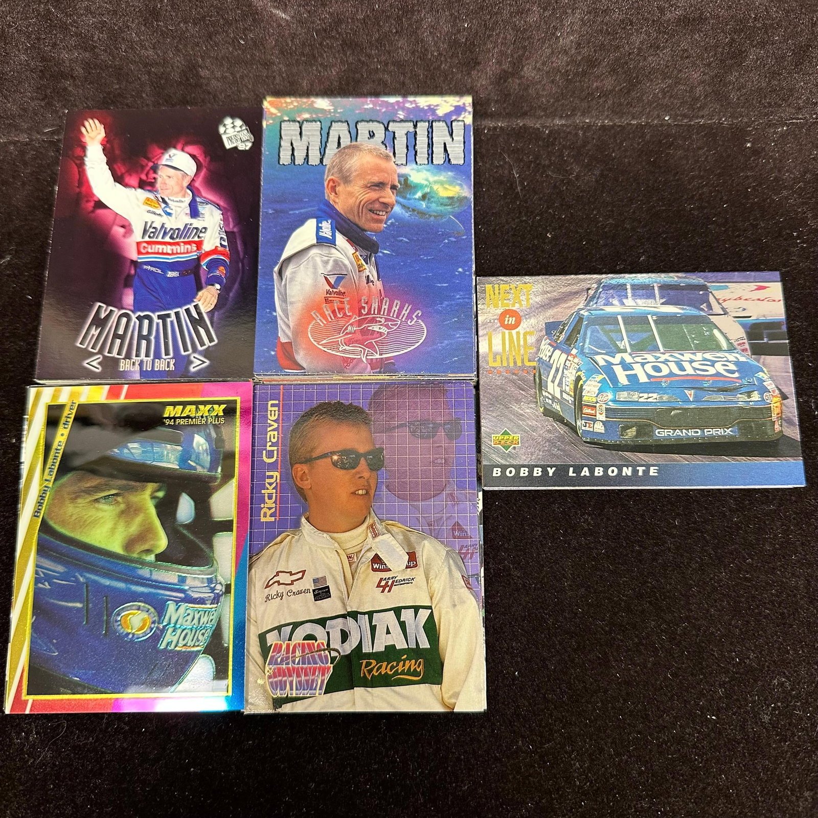 NASCAR Racing Trading Card Lot 100 Cards Upper Deck Race Sharks Maxx Premier: A lot of approx. 100 NASCAR trading cards featuring drivers, including Mark Martin, Dale Jarrett, Terry Labonte, Ricky Craven, and others: mixed sets, loose cards, varying condition. The lot includes