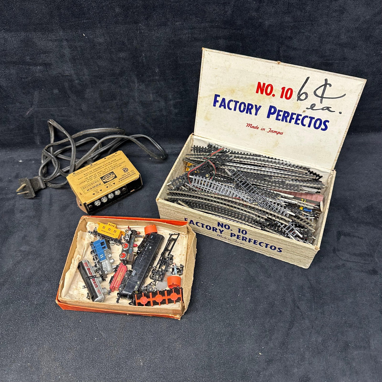 Vintage Model Train Lot with Track Car Transporters and Transformer (1 of 7)