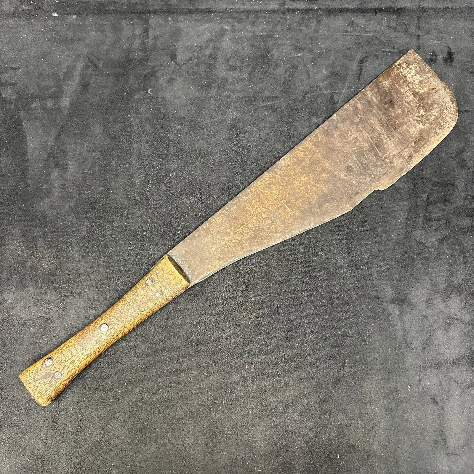 Vintage Rep. Dom. Corneta Promedoca Wood Handle 14in Blade Sugar Cane Machete : Vintage Rep. Dom. Corneta Promedoca Wood Handle 14in Blade Sugar Cane Machete. This is a vintage cane knife or machete, commonly used for agricultural work such as harvesting sugarcane. Heavily u