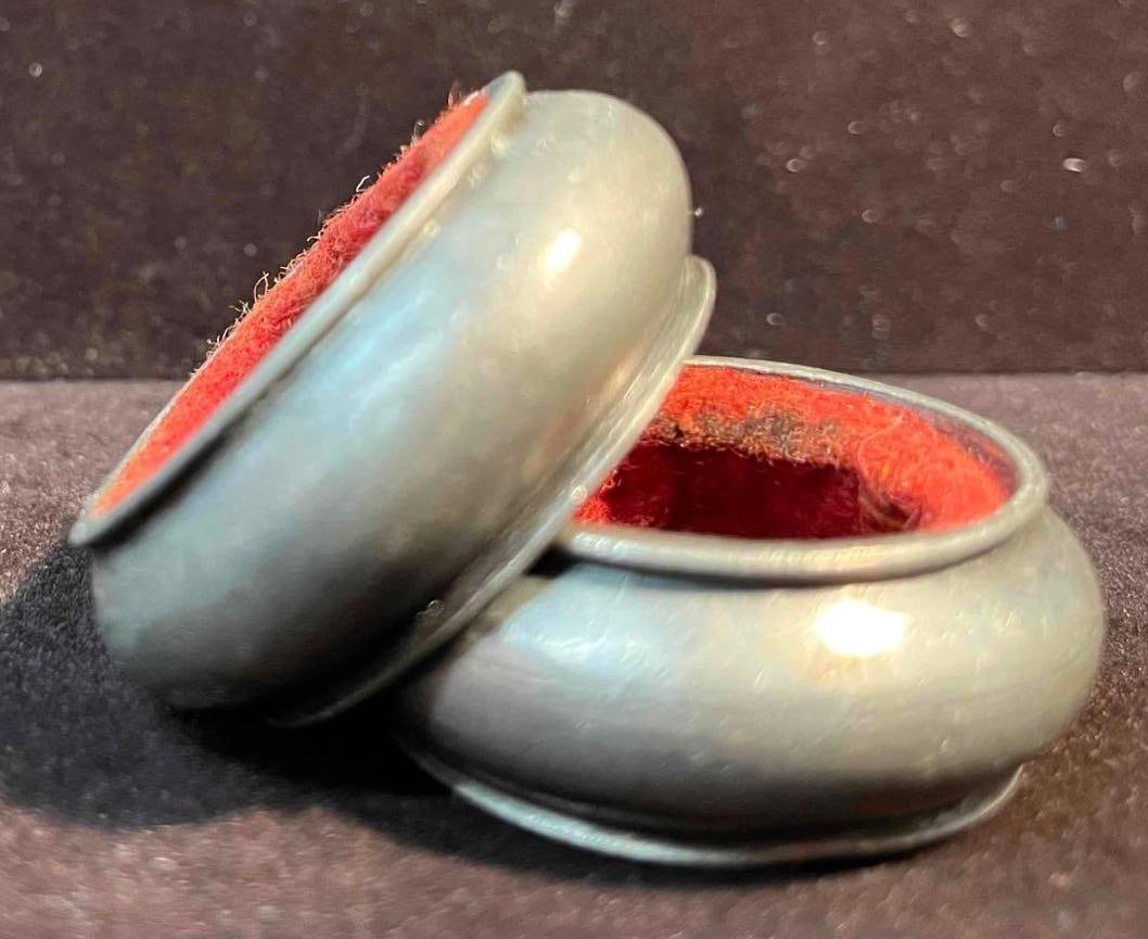 Two Vintage Wine Collars (F18): This lot contains Two Vintage Wine Collars (F18). Each Wine collar is approx 1 3/4" x 1 3/4" x 3/4" and together they weigh about 0.1lbs. Overall the wine collars are in good used condition with 