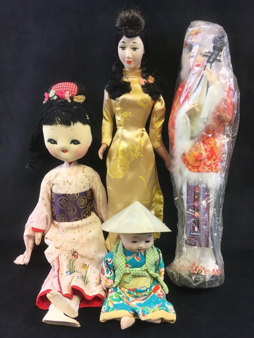 Set of 4 Asian Dolls (1 of 6)