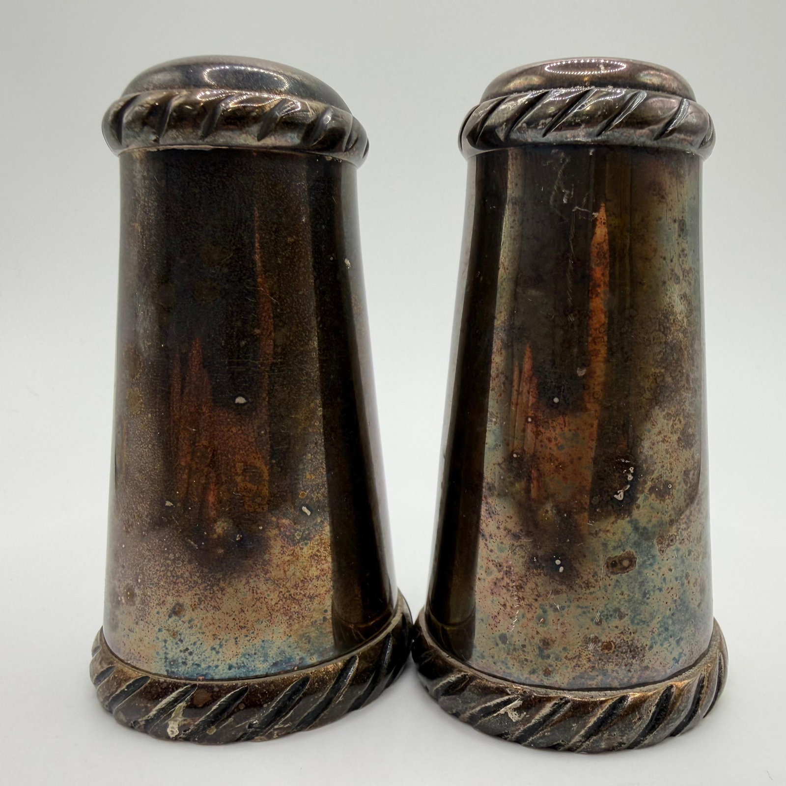 Silverplate Salt and Pepper Shaker Set with Liners Made in India (1 of 5)