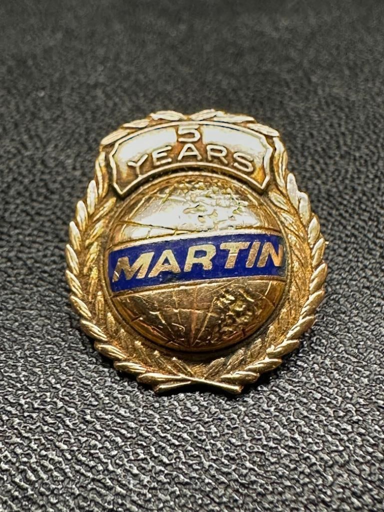 10k Gold Martin Marietta 5 Year Service Pin: This piece of jewelry has been tested and researched prior to listing. Please view all our pictures they are part of our description. DETAILS: Metal - 10k Gold Color - Yellow/Gold Stones - none