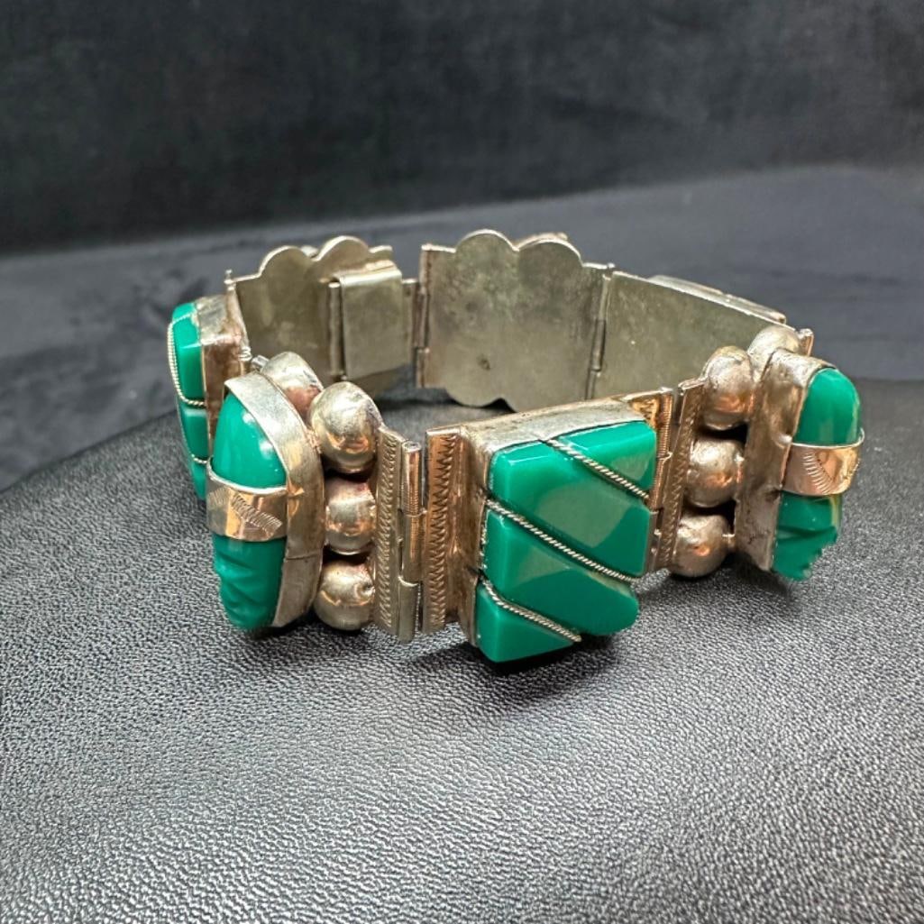 Mexican Sterling Green Onyx Bracelet: This piece of jewelry has been tested and researched prior to listing. Please view all our pictures they are part of our description. DETAILS: Metal - Sterling Silver Color - Silver Stones - Green
