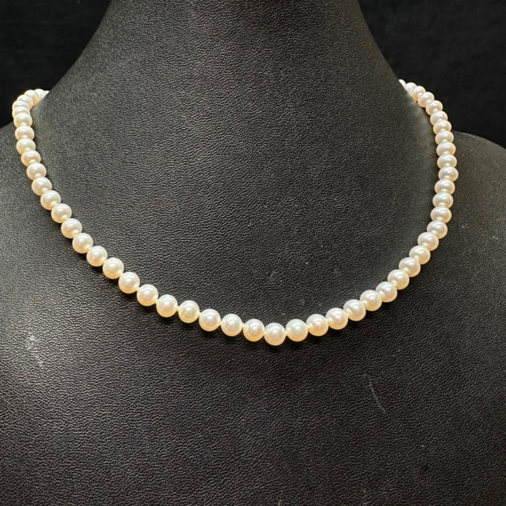 14k Gold Clasp Pearl Necklace Indiv. Knotted