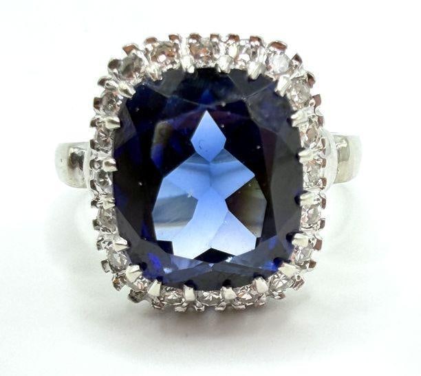 14k Gold Sapphire Ring With Diamond Halo