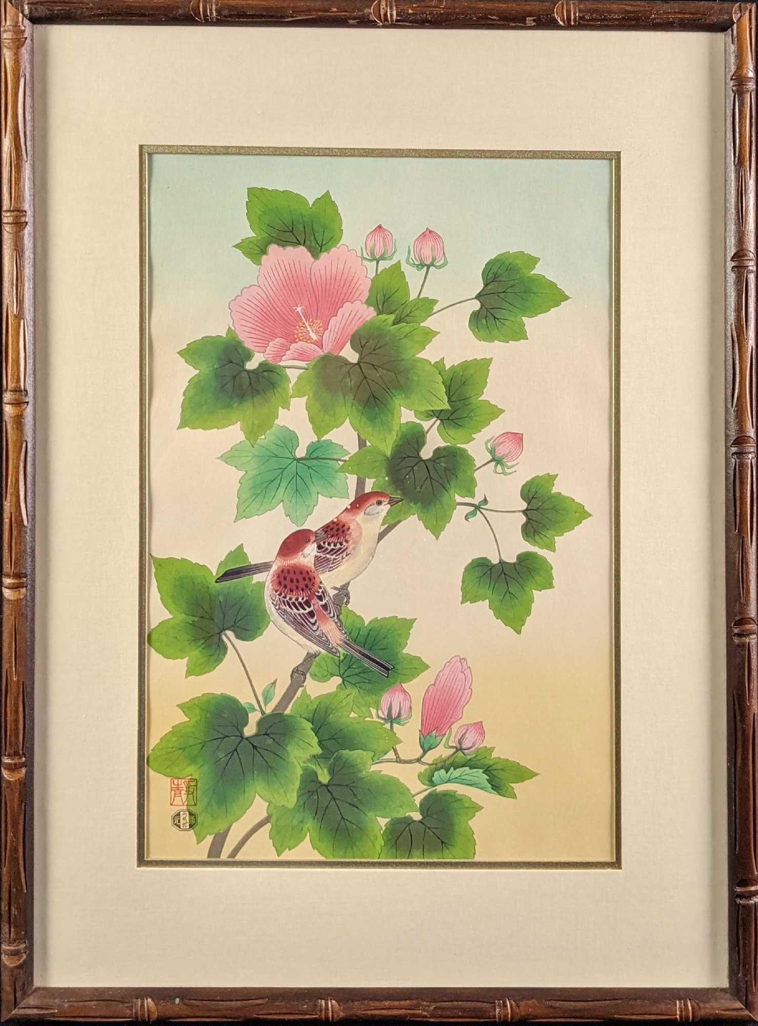 Framed Ukiyo-e Woodblock Print Sparrows & Hibiscus: This woodblock print is called. "Sparrows and Hibiscus" This is an original woodblock print that was pulled at the Uchida Atelier in Kyoto, Japan. The Japanese characters on the print are the artist's
