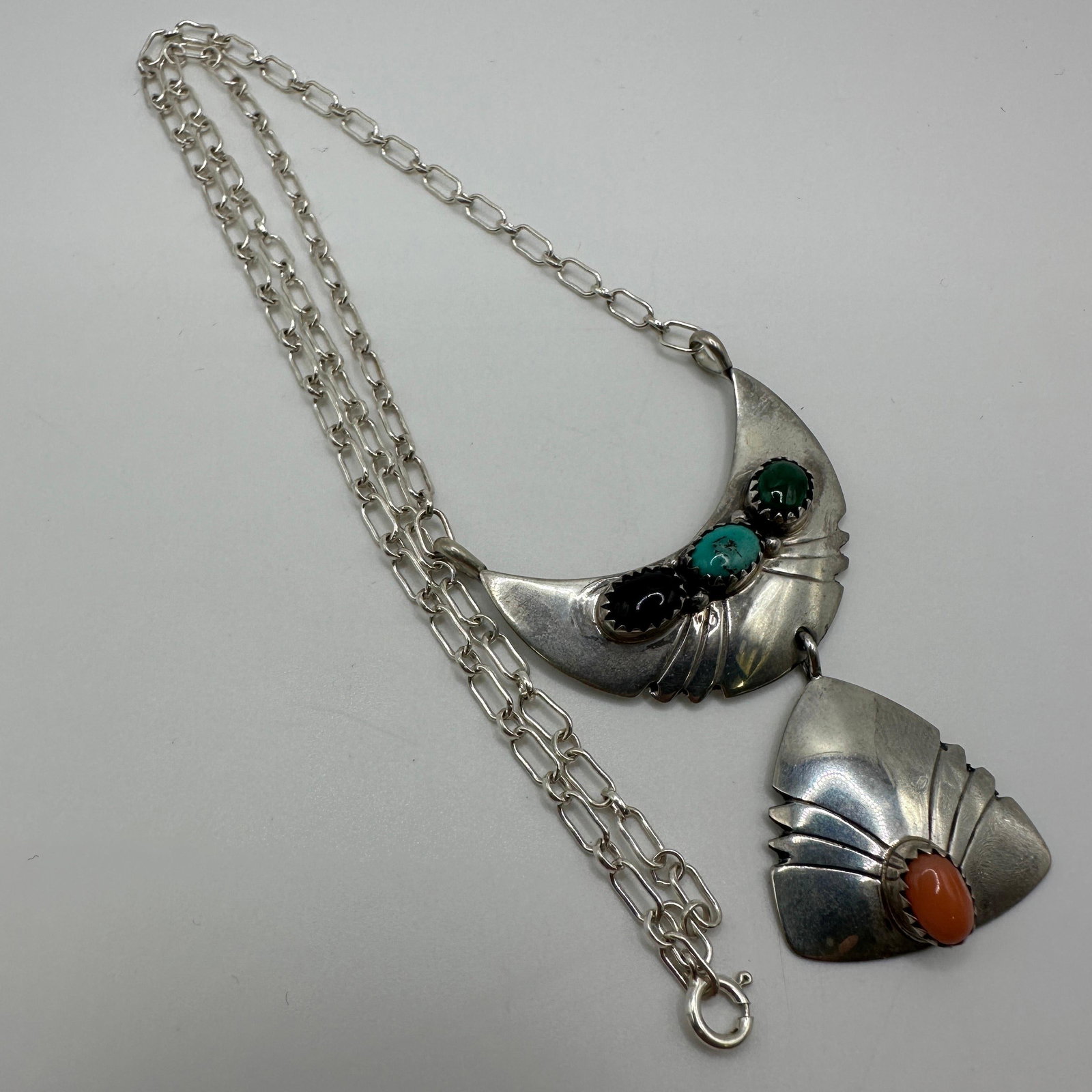 Multi Gemstone Navajo Style Sterling Silver Necklace A49: This item is in good pre-owned, previously used/displayed condition with noticeable light wear and surface scratches. Please reference all photos for full details. This piece of jewelry has been caref