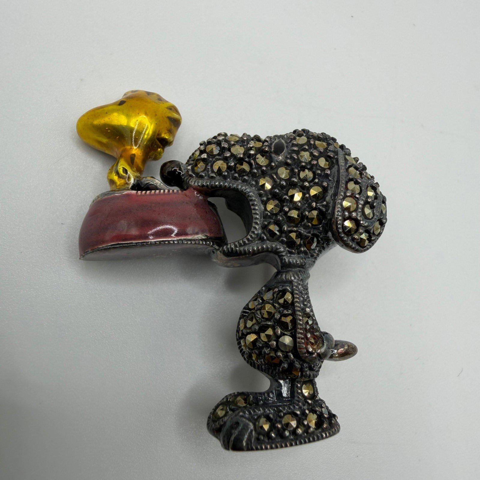 Judith Jack Snoopy Woodstock Peanuts Sterling 925 Marcasite Brooch: This item is in good pre-owned, previously used/displayed condition with noticeable light wear and surface scratches. Please reference all photos for full details. This piece of jewelry has been caref