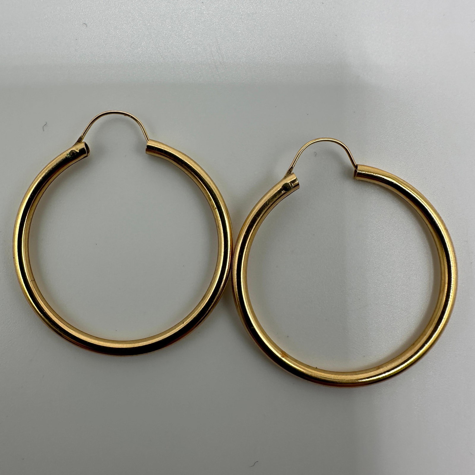 Polished Finish Style 14K Gold Hoop Earrings A20