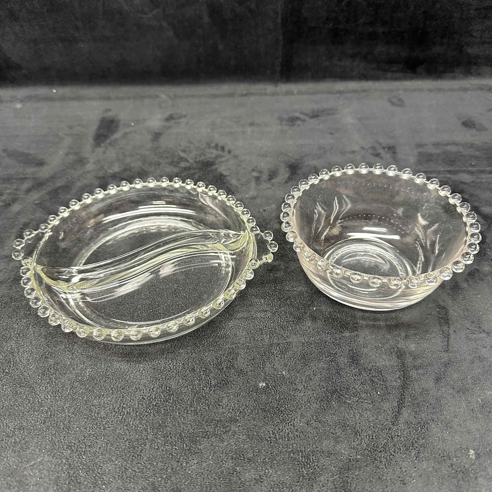 Vintage Imperial Glass Candlewick Beaded Pattern Divided Relish Candy Dish and Bowl Set: Each vintage Imperial glass piece showcase a beaded pattern designed rim. No chips, cracks, or breaks in the glass pieces. These items are in good pre-owned, previously displayed condition with light 