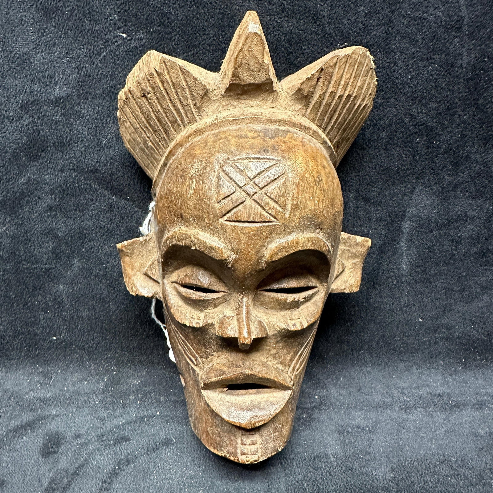 Chokwe Passport Mask Makuni Village Zambia Early to Mid 20th Century (1 of 6)