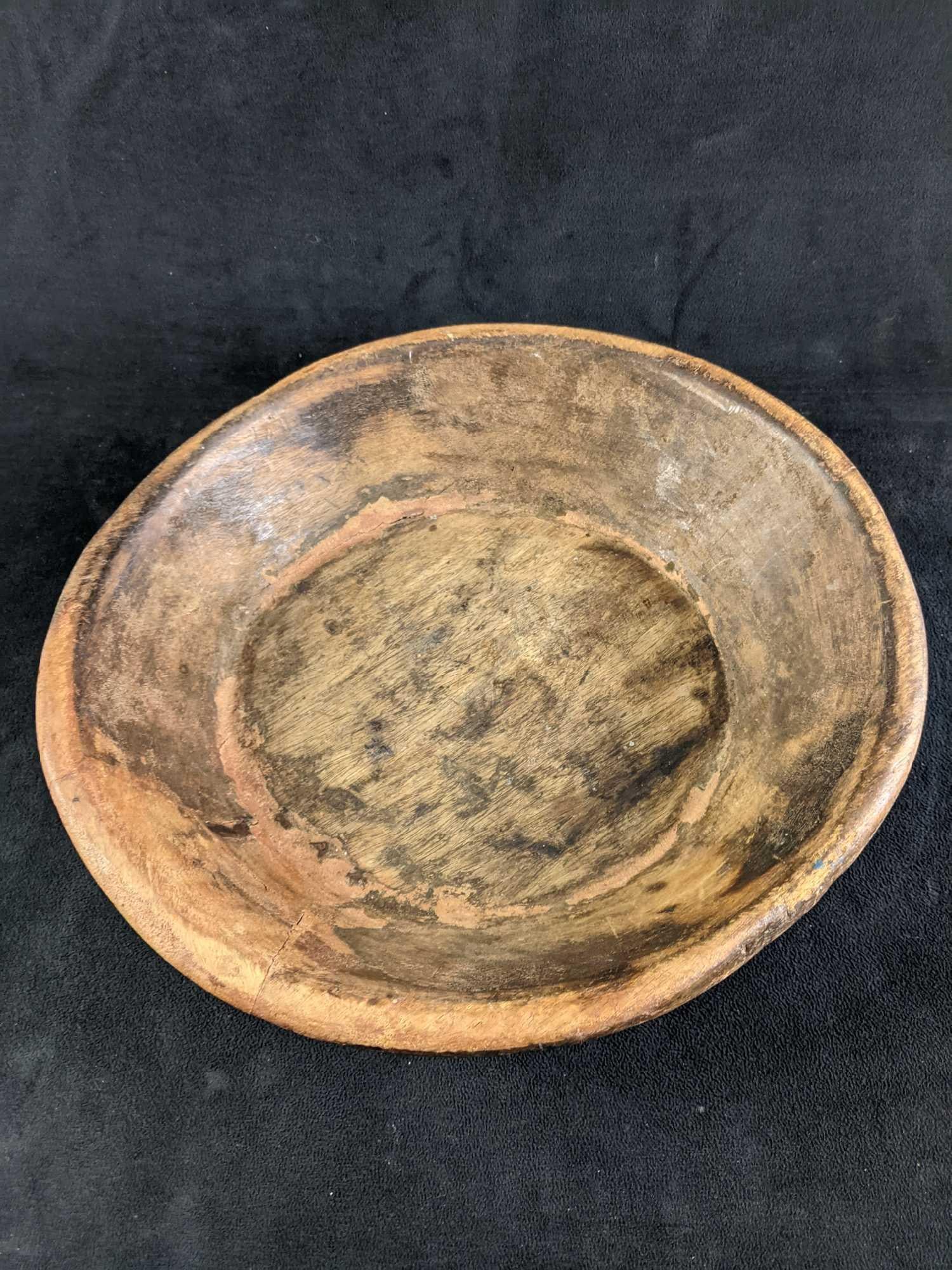 Wooden Bowl Vintage Hand Craved Wooden Bowl: Wooden Bowl Vintage Hand Craved Wooden Bowl This vintage bowl was hand-carved and waxed. This bowl has some wear giving it a rustic style. There are cracks and parts that look to have been fixed.