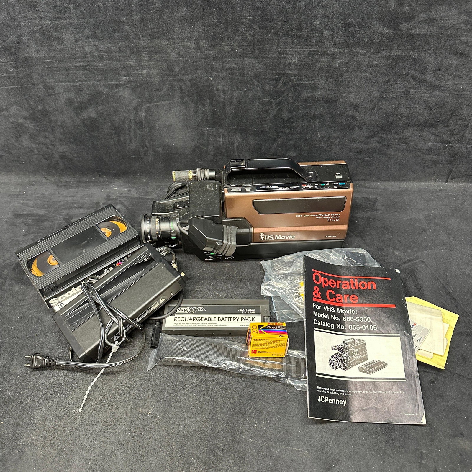 JCPenney HQ VHS Movie Camcorder Model 686-5350 With Accessories (1 of 10)