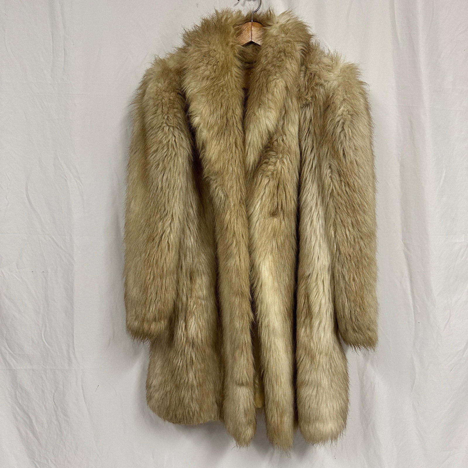 Casper Blonde Faux Fur Coat Imported Fabric Full Length Jacket: Vintage Casper full-length faux fur coat featuring blonde and cream-toned faux fur with satin Casper-branded interior lining. Interior tag reads “Made in U.S.A. of Imported Fabric.” Size n