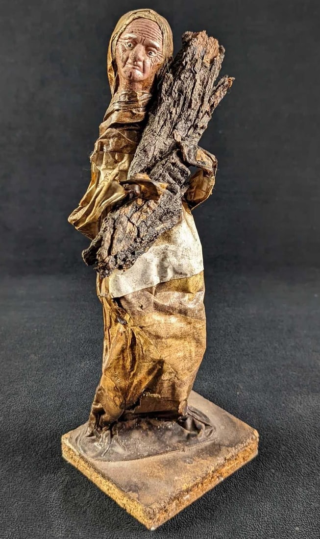 Vintage Paper Mache Old Woman With Sticks: Vintage Mexican Handmade & Painted Detailed Paper Mache Sculpture Of An Old Woman With Sticks .This is a delicate handmade folk art piece and is in a good condition with a few minor cracks in the