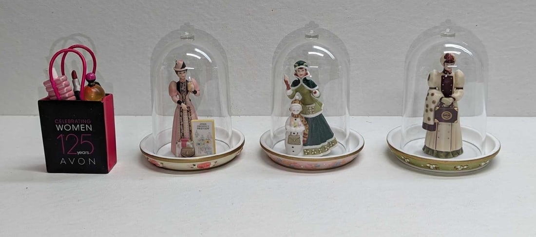 4 Retired AVON Minature Bag & Ladies Figurines: 4 Retired AVON Minature Bag & Ladies Figurines. This lot includes: (1) AVON 2003 MRs. P.F.E. Albee Miniature Figurine. This is approx 3 1/4" x 3 1/4" x 4 1/2". Is missing its left hand