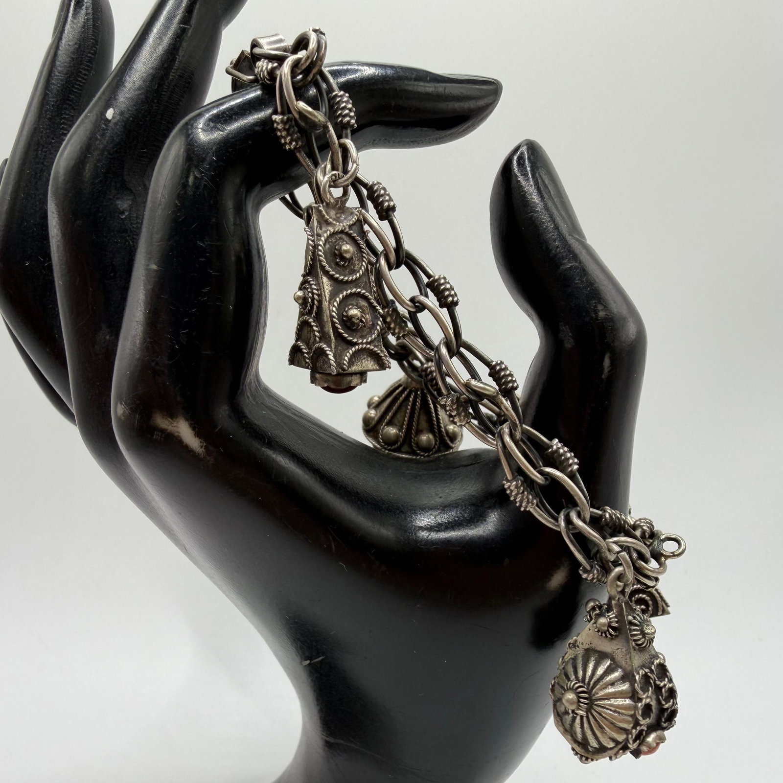 Silverwork Chain Ornate Fob Charm 800 Silver Bracelet ER49: This item is in pre-owned, previously used/displayed condition with noticeable light wear and surface scratches. Please reference all photos for full details. This piece of jewelry has been carefully 