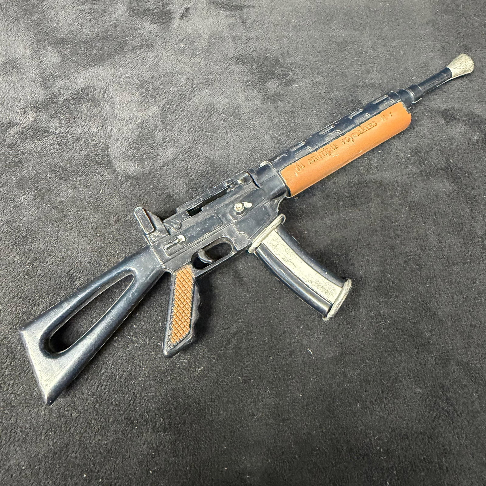 Multiple Toymakers Mini Combat Cap Gun: Marked Multiple Toymakers NY. This item is in pre-owned, previously used/displayed condition with noticeable light wear and surface scratches. Please reference all photos for full details. Size: 7 1/2