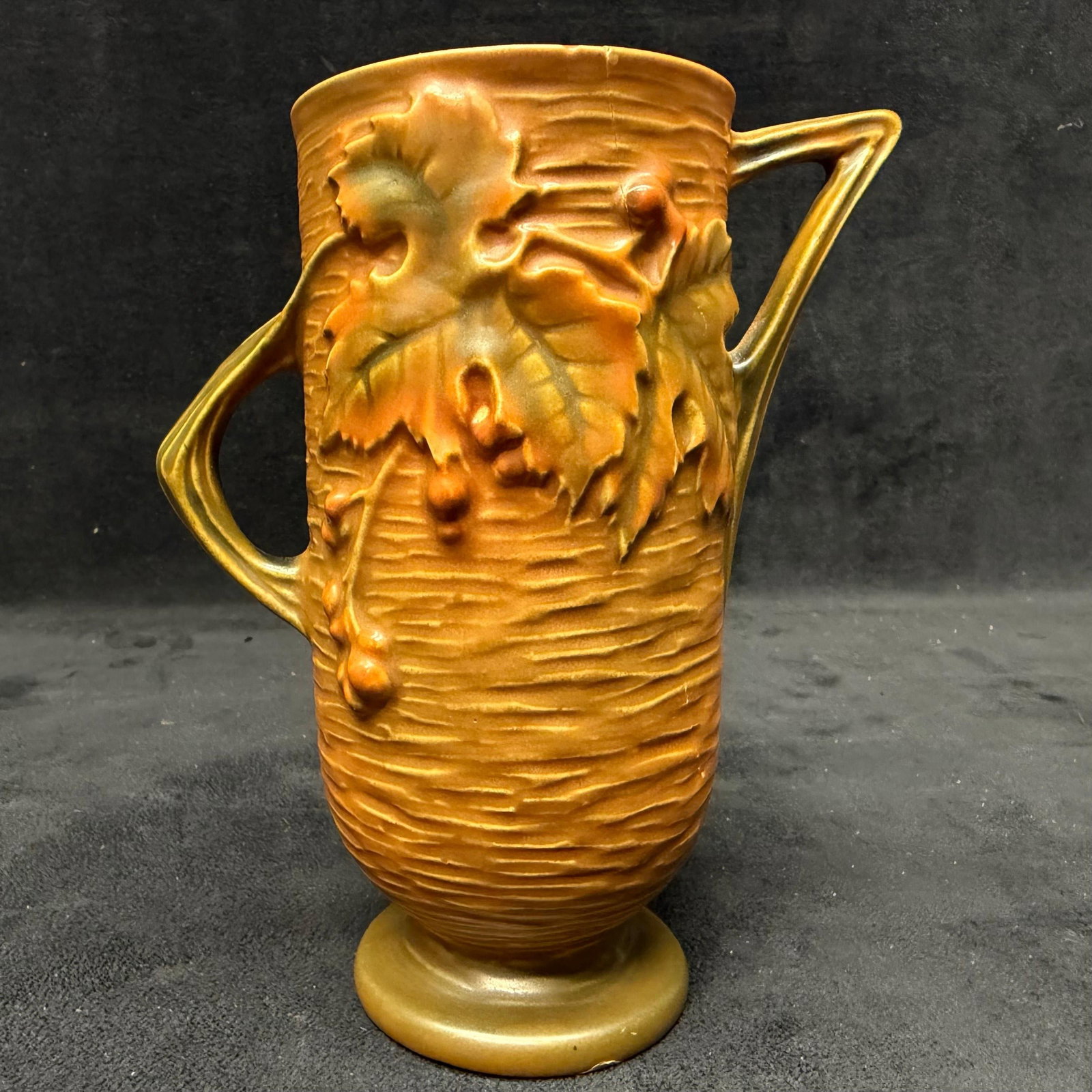 Roseville Bushberry Two Handle Repaired Autumn Woodland Pottery Vase (1 of 7)
