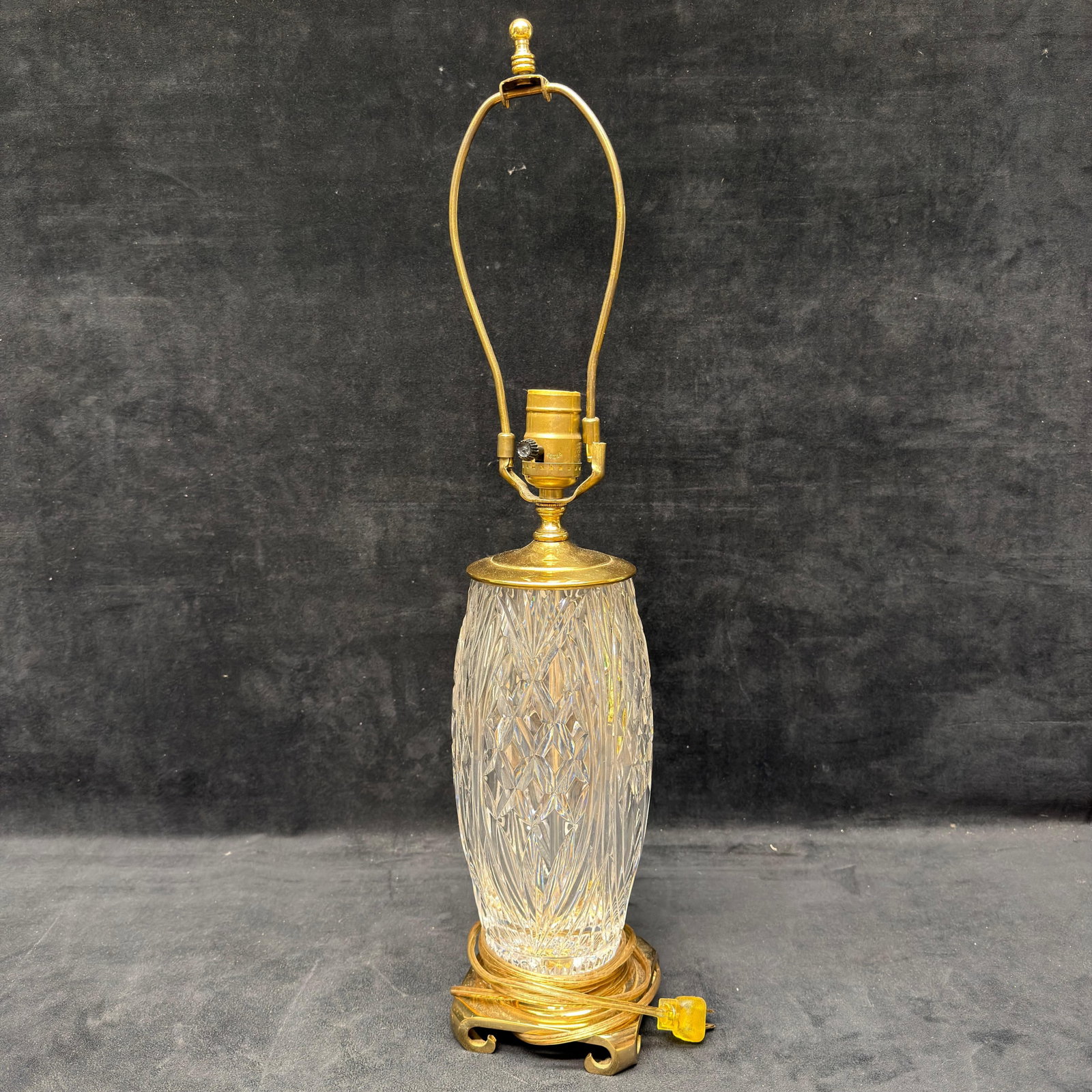 Vintage Heavy Cut Crystal Table Lamp with Brass Finish Base (1 of 6)
